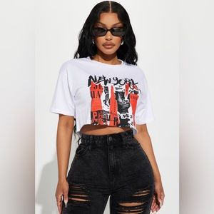 🎉Fashion Nova Cropped Tee🎉